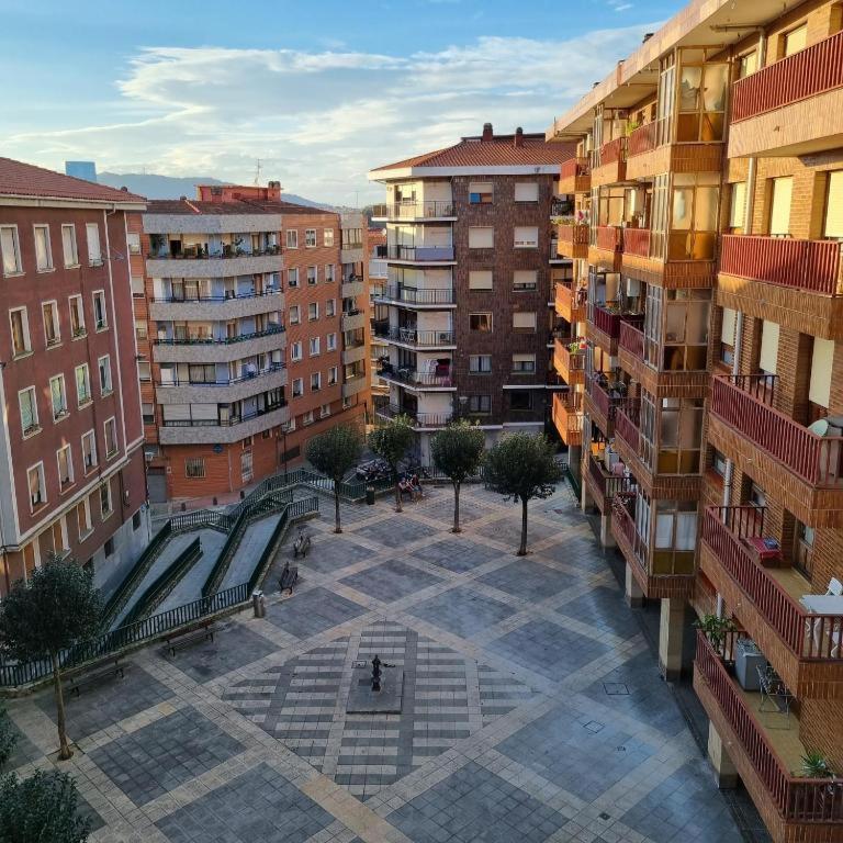 Апартаменти Apartamento Con Garaje Opcional Con 2 Banos Cerca Ayuntamiento Більбао Екстер'єр фото